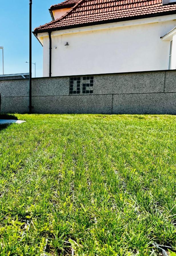 Apartman Mikulov Garden Екстериор снимка